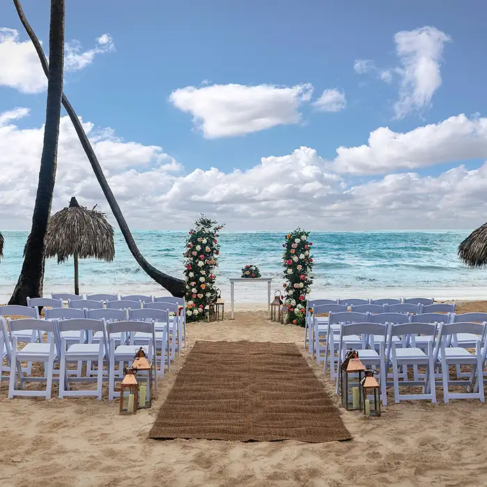 Weddings_by_Palladium_PUJ_garden_blooms_galeria_3