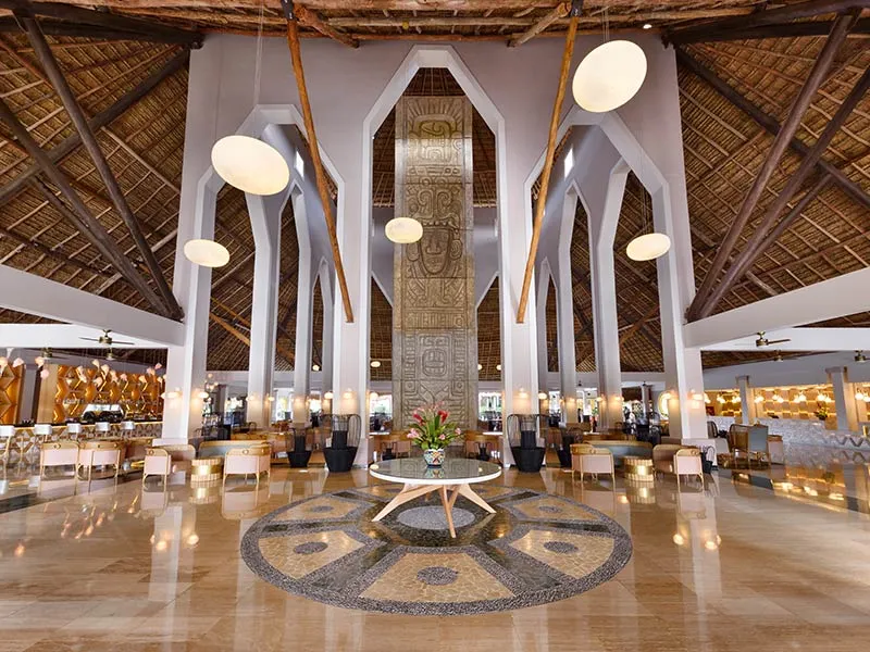 Grand Palladium White Sand